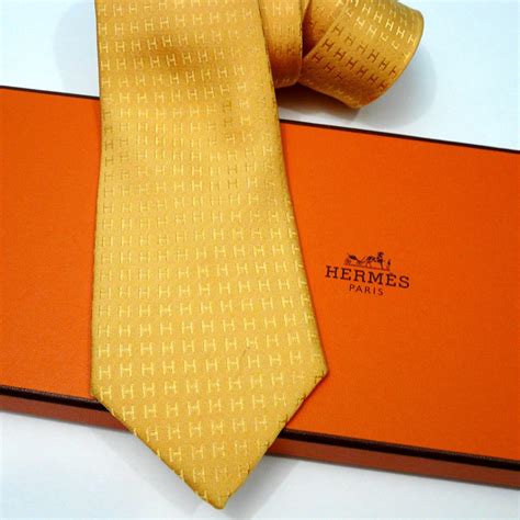 how to identify hermes ties.